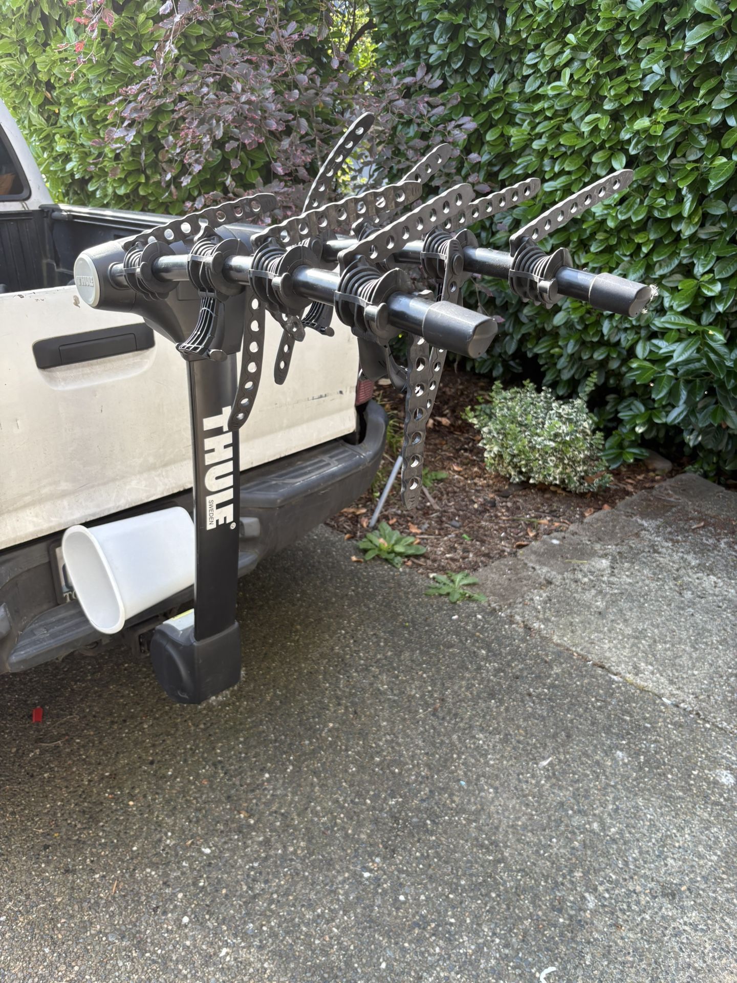 Thule Bike Rack - 4 Bikes