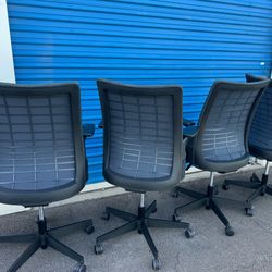 Knoll Office Chairs Like New 
