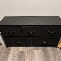 Small 5 Drawer Dresser/ TV Stand 