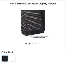 Slatwall Gandola Display