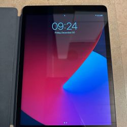 MOVE OUT SALE: iPad 8th Gen With Keyboard And Apple Pencil