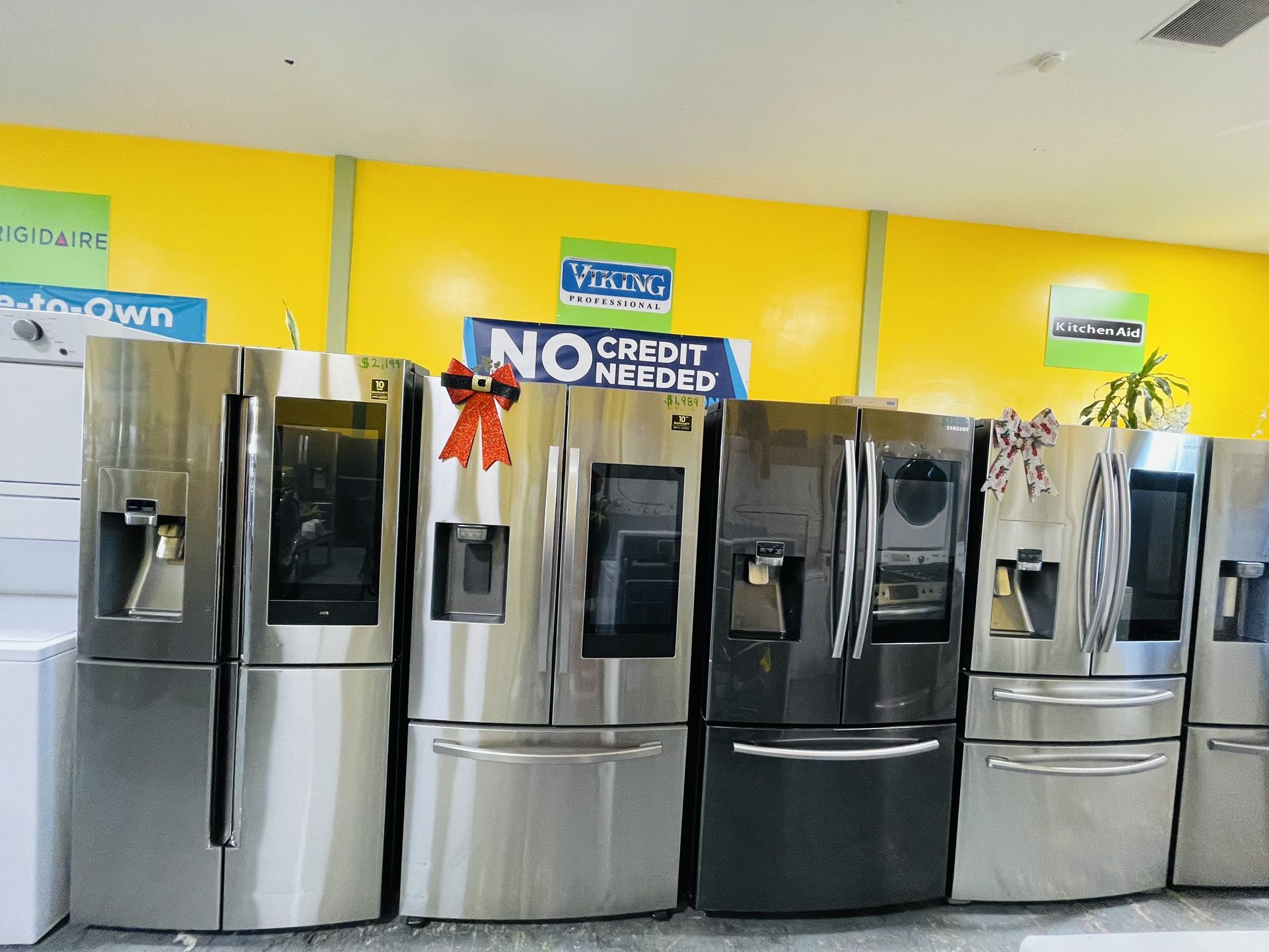 REFRIGERATOR WITH TABLET IN PAYMENTS