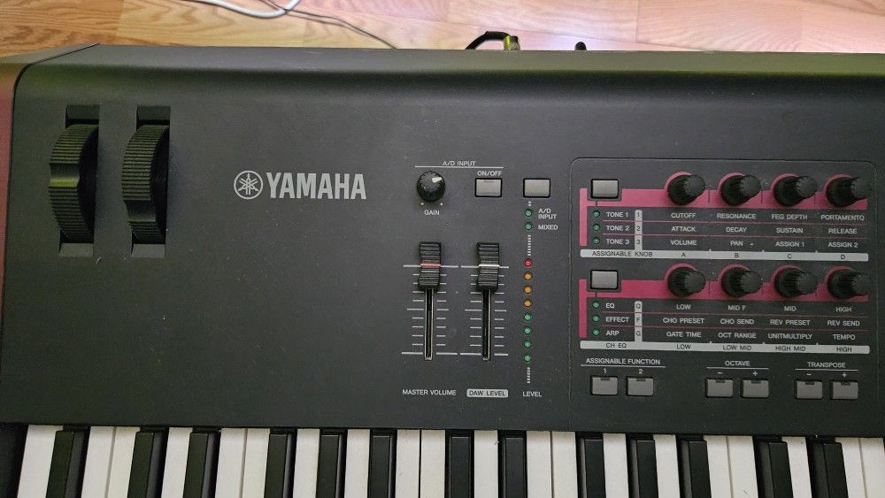 Yamaha MO XF 8