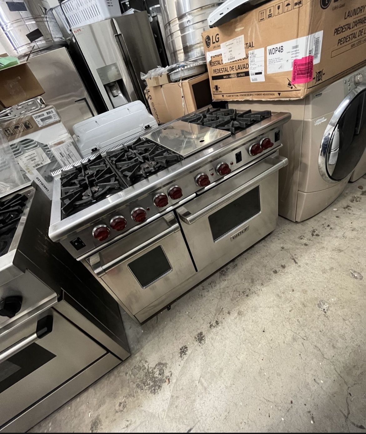 48” WOLF RANGE WITH 6 BURNERS AND GRIDDLE 