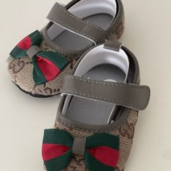 Baby Boy And Girl Crib Soft Sole Snickers Ballerina Mary Jane Gucci Burberry Chanel Versace Jane And Jake Outdoors Playground Fashion Gifts Thanksgivi
