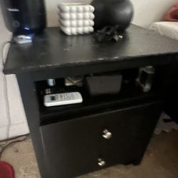 Free Dresser And Nightstand 
