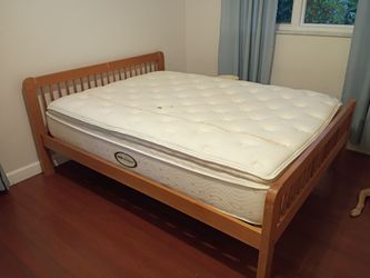 Solid wood queen bed