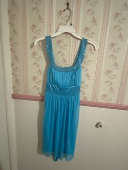 Women’s blue dress ( size medium)