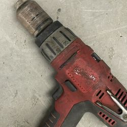 Milwaukee cordless drill 