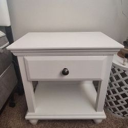 Living Room  Furniture & More!! See DESCRIPTION  Below