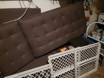 Couch set