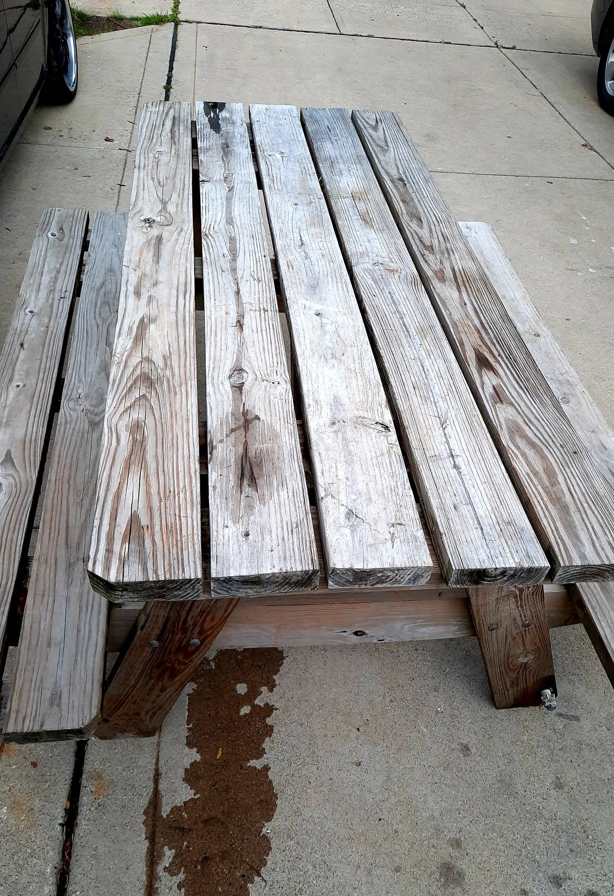Picnic Table excellent condition