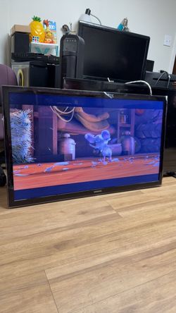 Samsung 46-Inch 1080p LED TV - Works Great (No Base/Remote)