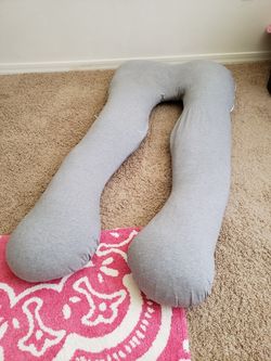 Pregnancy pillow