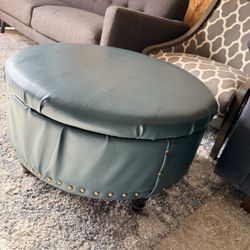 Halloways Sea Blue Ottoman D32x32"H18