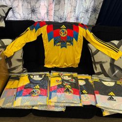 America Jerseys And Flags And Hats