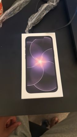 iPhone 17E 256gb Brand New!