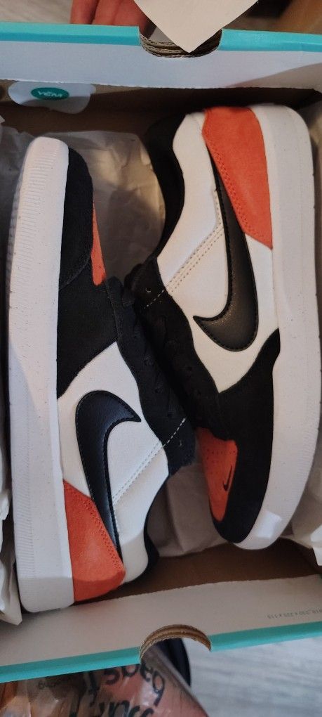 NIKE SB FORCE 58 ( SHATTERED BACKBOARD COLORWAY)
