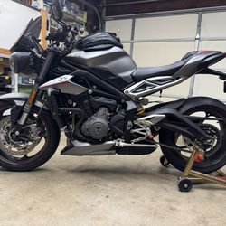 2018 Triumph Street Triple RS