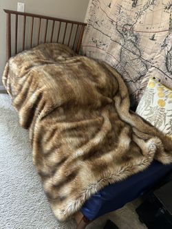 Faux Fur Blanket