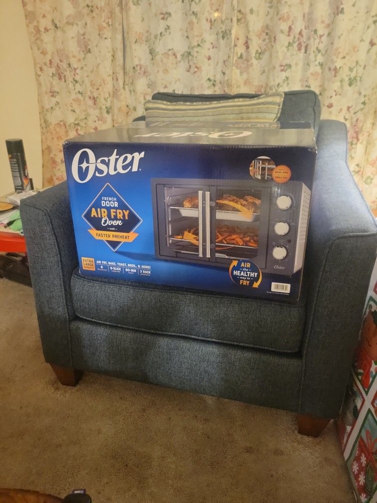 Oster Designed For Life Extra-Large Convection Countertop Toaster Oven New  in Sealed Box for Sale in Las Vegas, NV - OfferUp