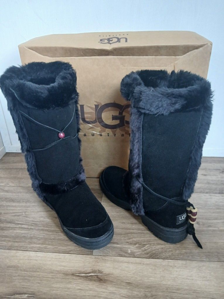Ugg Boots Size 8 1/2