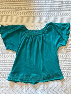 Girls Teal Old Navy Flutter Sleeve Top with Crochet Trim