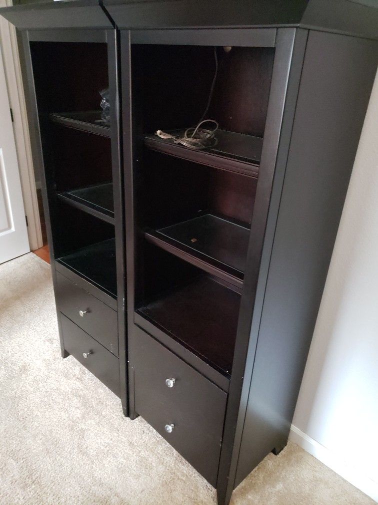 Bookcase, Lighted Two Separate Pieces for Sale in Puyallup, WA OfferUp