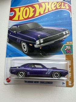Hot Wheels 70’ Dodge Hemi Challenger 