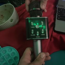 Microphone