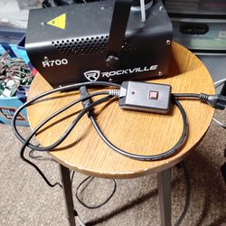 Rockville 700 fog machine