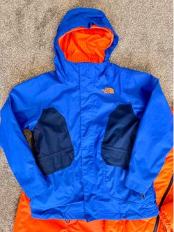 Boys size 7/8 Northface ski outfit with an extra set of pants