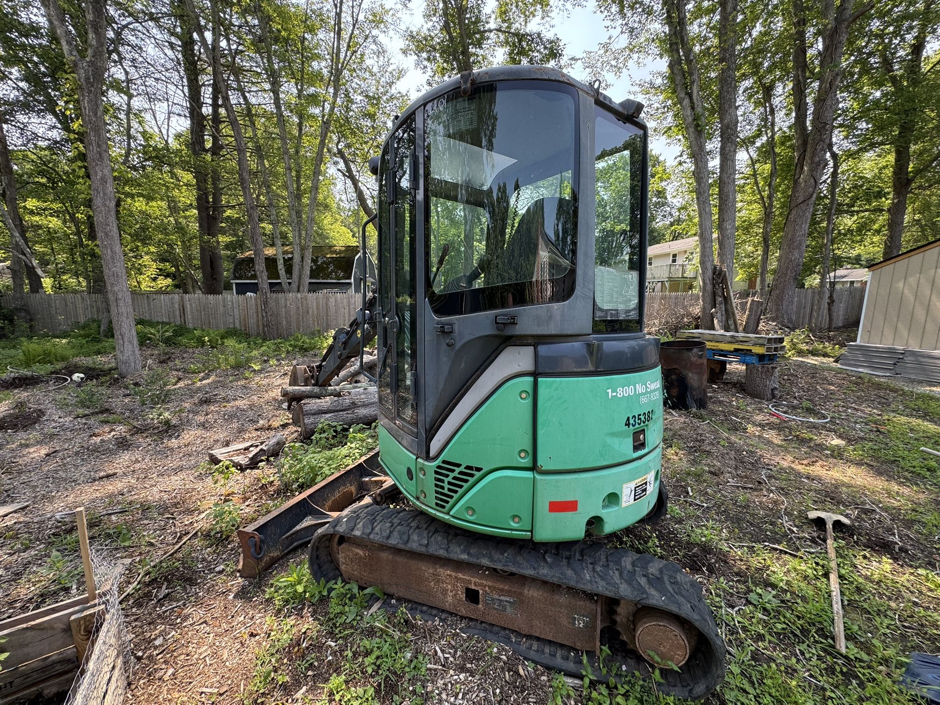 2012 John Deere D27 Mini Excavator With A Closed Cab.