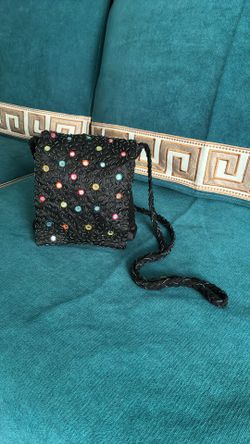 Black Beaded Hand Bag With Braid Chain