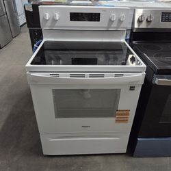 Whirlpool Electric Range 30" 5.3 Cu Ft Covetional Iven White New