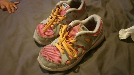 Girl nike