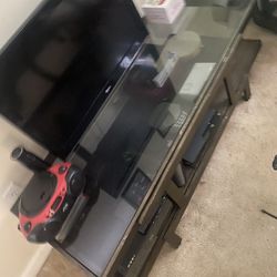 TVs And Tv Stand / Coffee Table 