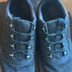 Shoes for men size 9W