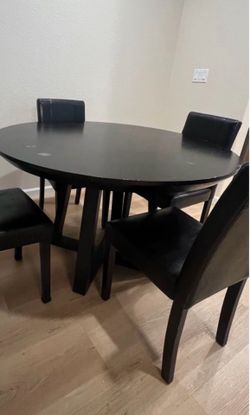 100! Table and chairs!