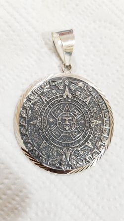 925 STERLING SILVER NECKLACE AZTEC CALENDAR.