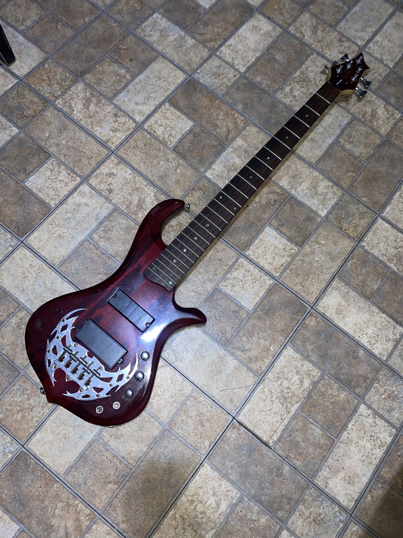 Traben Array Limited 5 Spalted Red String Bass Guitar