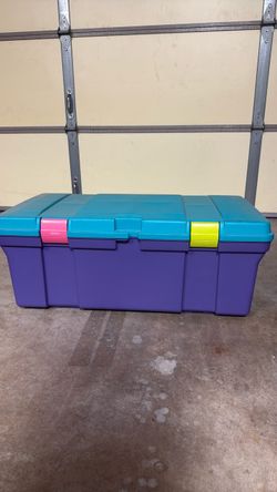 Heavy Duty Rubbermaid Tote