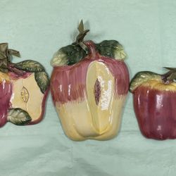 Vintage Kitchen / Home Interior Apple Fruit Wall Plaque Decor Set Of 3 VERY RARE