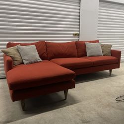 🚚FREE DELIVERY🚚Room&Board- Jasper, 104" Sofa with Left-Arm Chaise, Red 2-piece Sectional Couch