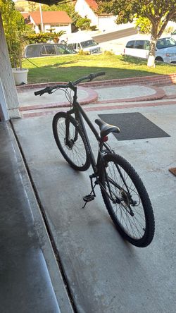 Mongoose excursion mountain bike