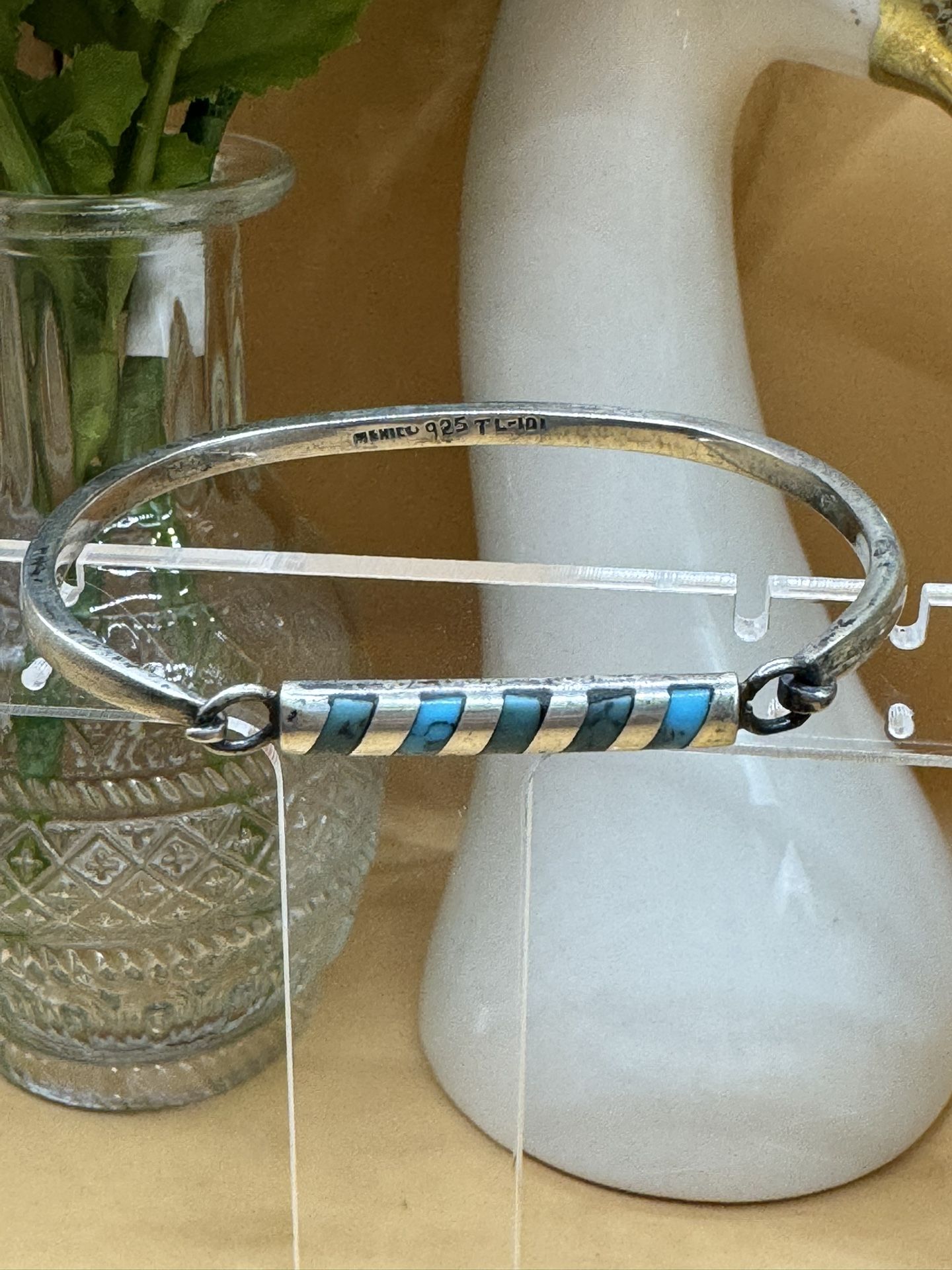 🩵 Vintage Taxco Sterling Silver and Turquoise Bracelet🦋