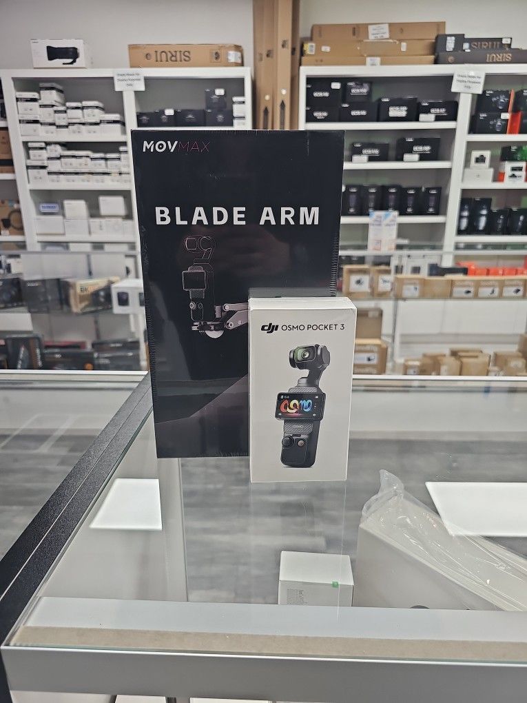 DJI Osmo Pocket 3 Camera & Blade Arm