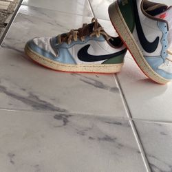 Nike Dunks Size 6Y