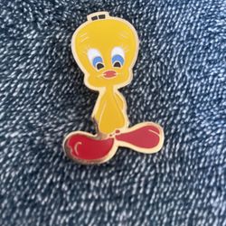 Vintage Tweety Bird Pin