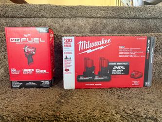 Milwaukee 3/8” Stubby with 2 5.0 HO batteries and charger
